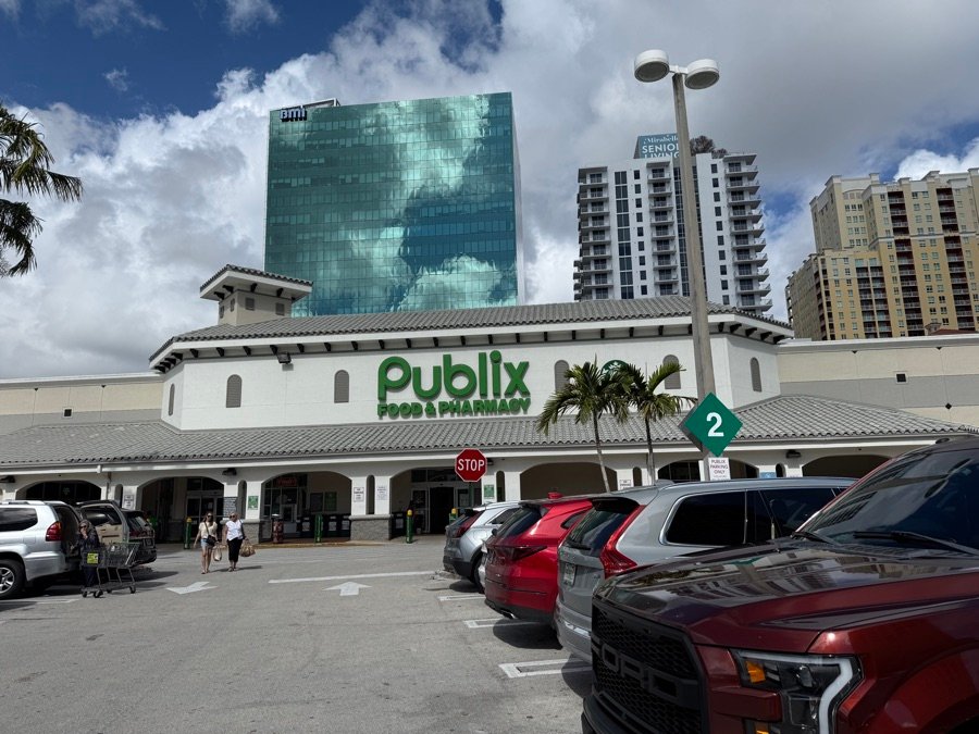 Publix supermarket in Dadeland Kendall Miami Florida near MUV Dispensary Miami Kendall on SW 77th Avenue