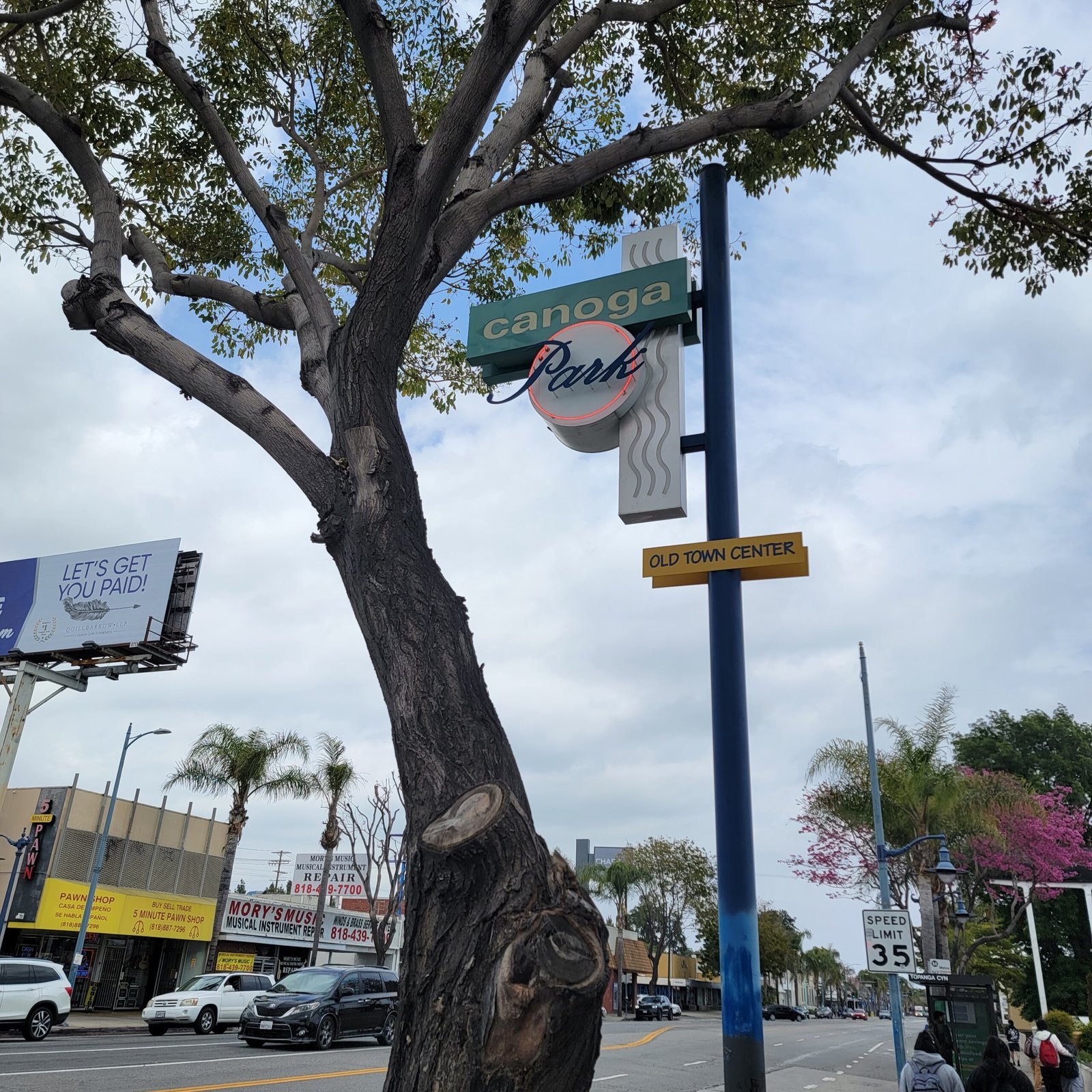 DC Collective Canoga Park dispensary in the San Fernando Valley