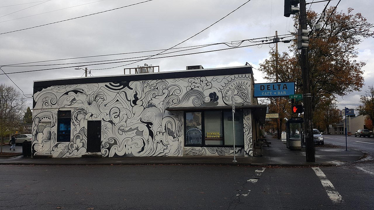 Woodstock neighborhood street scene in southeast Portland Oregon November 2020
