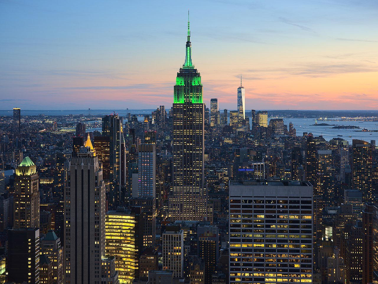 Manhattan skyline at dusk with Empire State Building, marking the New York state legal cannabis market