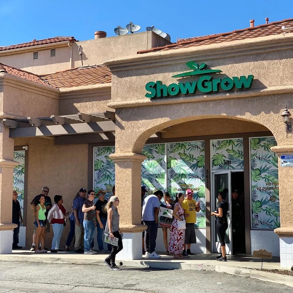 ShowGrow Long Beach exterior at 3411 East Anaheim Street with customers entering the shop
