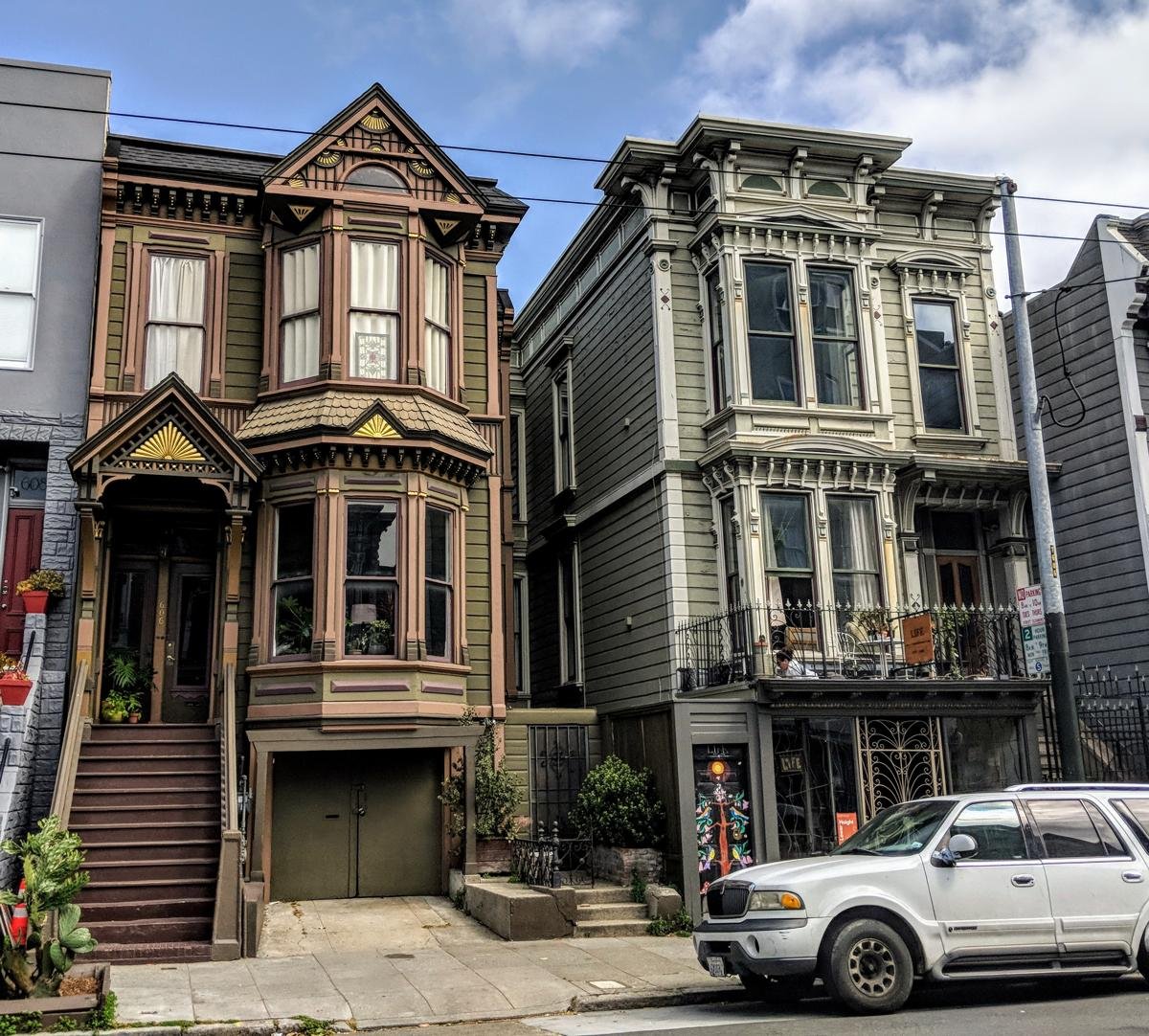 Victorian houses on Haight Street in San Francisco near the SPARC Upper Haight dispensary